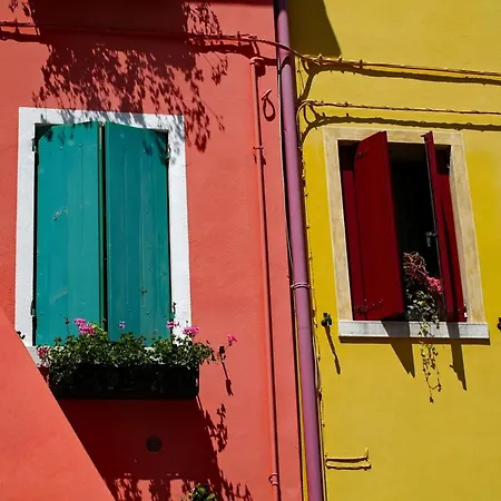 Charming Flat Close To The